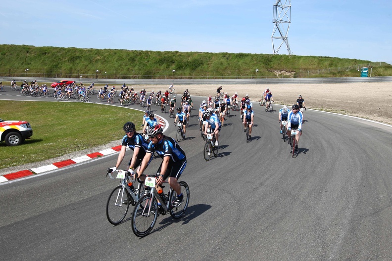 Persbericht-Cycling-Zandvoort-2015-pre1-Essay1-pb.jpg