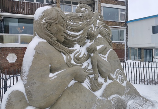 sneeuw-sculptuur-Hanneke-1