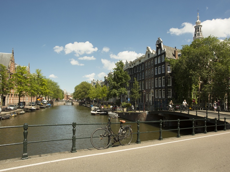 View-from-Bridge-at-Nieuwmarkt-Klapfilmnl-Rechtenvrij