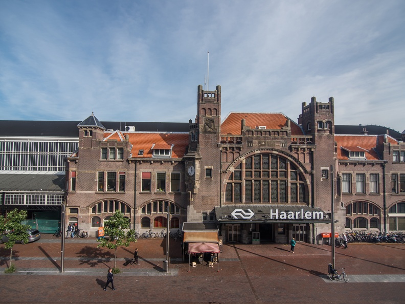 Station-Haarlem-3