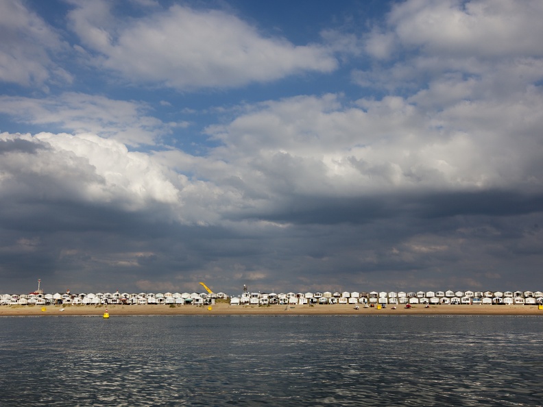 IJmuiden-Beach-Cris-Toala-Olivares-Rechtenvrij