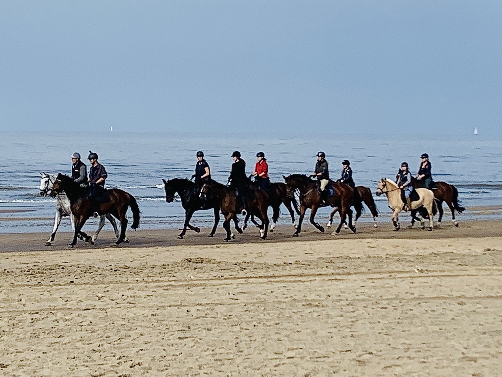 Paardrijden-op-strand-02-Kristel-Veerman