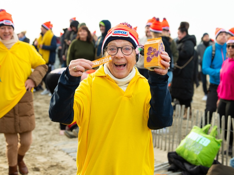 HR - Zandvoort Marketing - Nieuwjaarsduik 2023 -4901