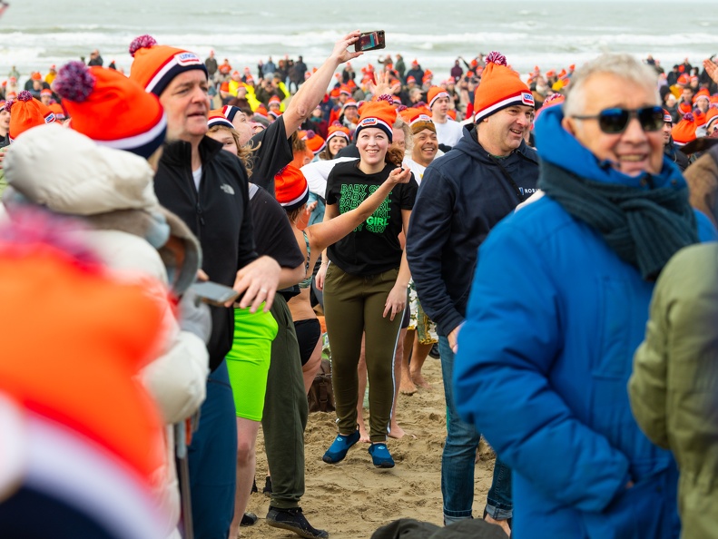 HR - Zandvoort Marketing - Nieuwjaarsduik 2023 -5108