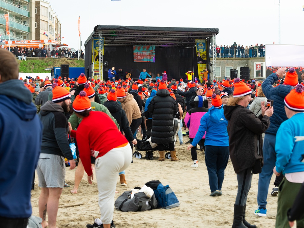 HR - Zandvoort Marketing - Nieuwjaarsduik 2023 -5201