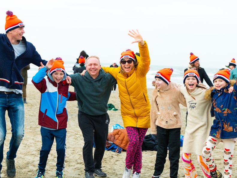 HR - Zandvoort Marketing - Nieuwjaarsduik 2023 -5248