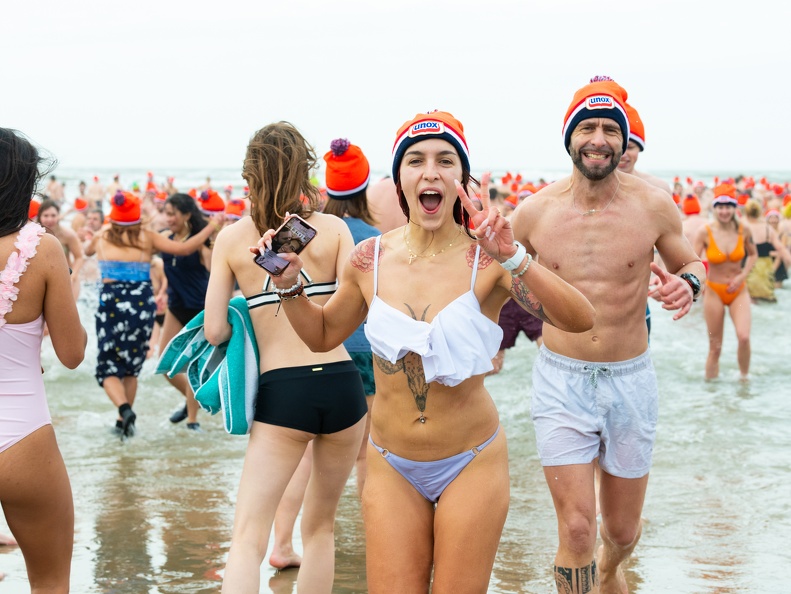 HR - Zandvoort Marketing - Nieuwjaarsduik 2023 -5436