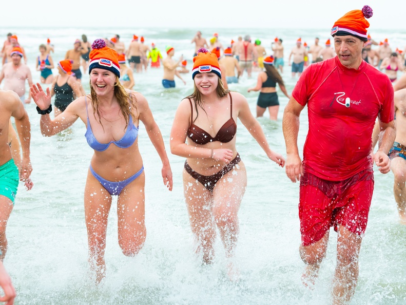 HR - Zandvoort Marketing - Nieuwjaarsduik 2023 -5541