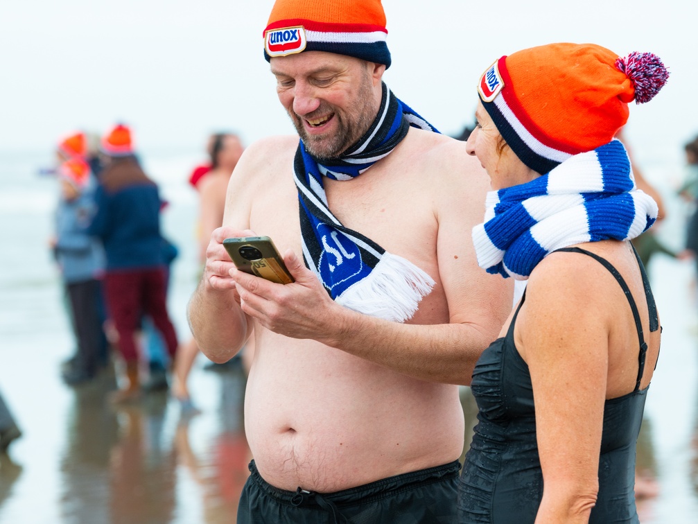 HR - Zandvoort Marketing - Nieuwjaarsduik 2023 -5604