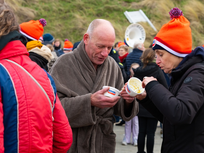 HR - Zandvoort Marketing - Nieuwjaarsduik 2023 -5758