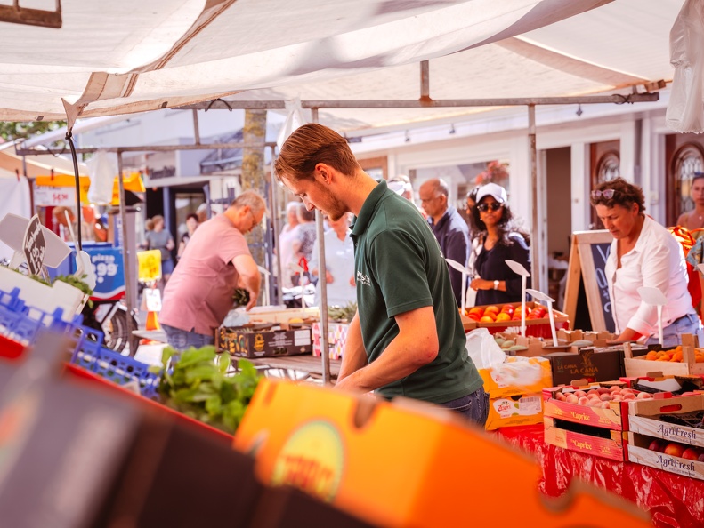 Dorp Markt Julia Kniese 79