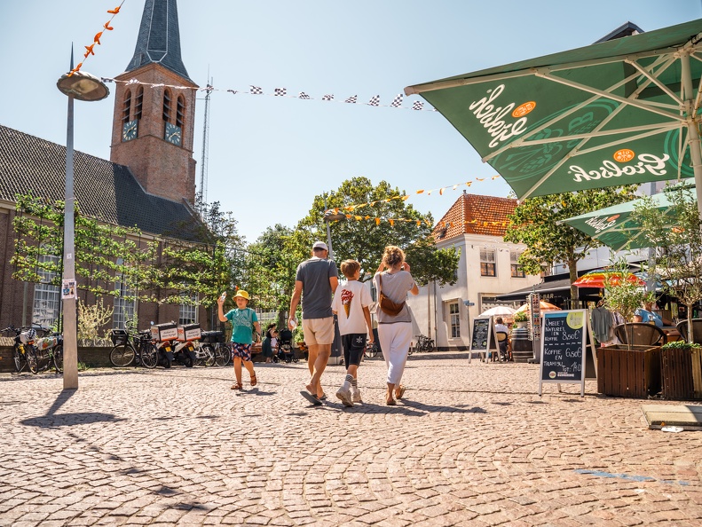 Dorp Kerkplein Julia Kniese 51