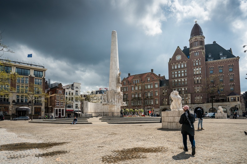The National Monument on Dam Square.jpg