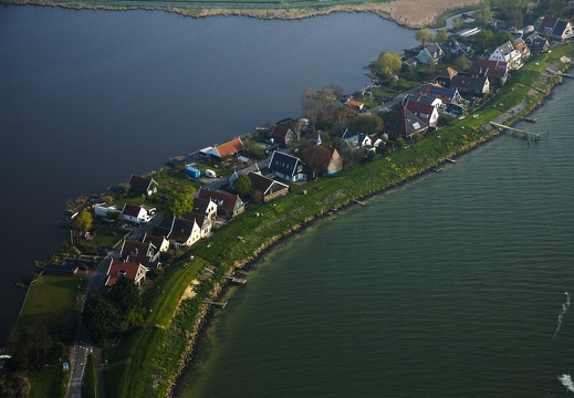 Marken Dike with Houses Zoomed in-Cris Toala Olivares-Rechtenvrij
