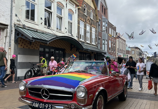 Pride at the Beach ZK33