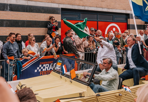 FZ X Visit - Zeepkist 001