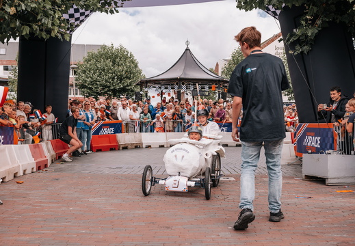 FZ X Visit - Zeepkist 009