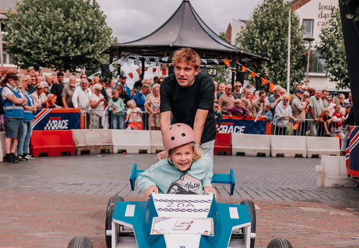 FZ X Visit - Zeepkist 018