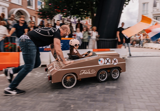 FZ X Visit - Zeepkist 055