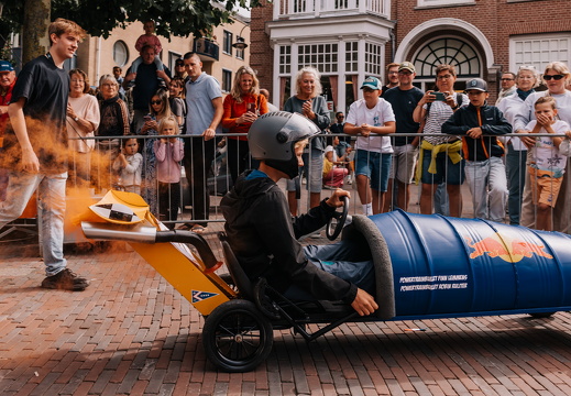 FZ X Visit - Zeepkist 070