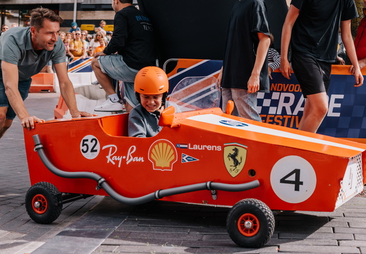 FZ X Visit - Zeepkist 091