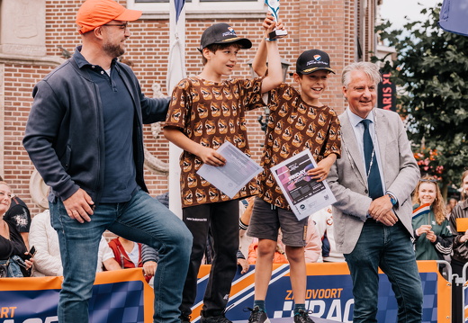 FZ X Visit - Zeepkist 118