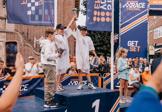 FZ X Visit - Zeepkist 125