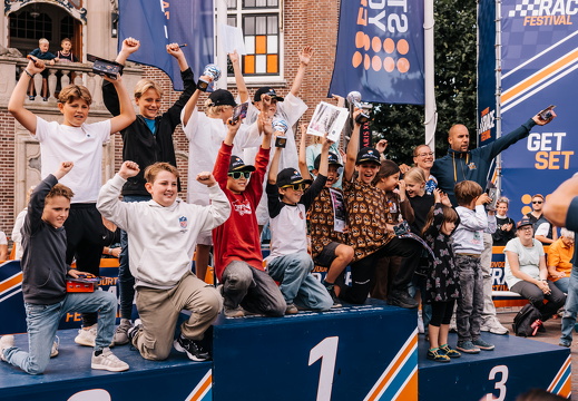 FZ X Visit - Zeepkist 143