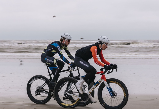 Wielrennen strand x FZ 7