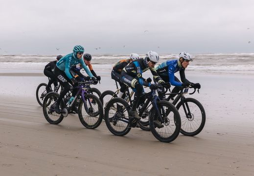 Wielrennen strand x FZ 8
