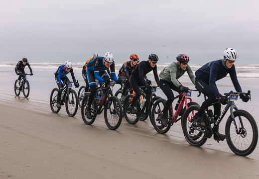 Wielrennen strand x FZ 14