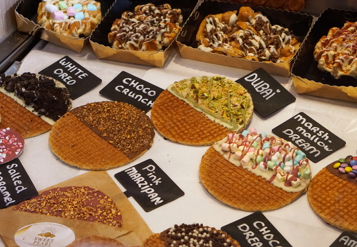 sweet pearl stroopwafels