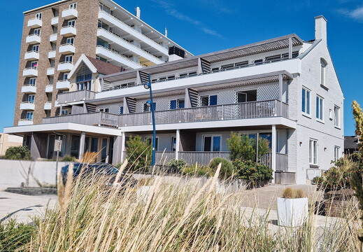 Boulevard 5 Zandvoort dune beachside