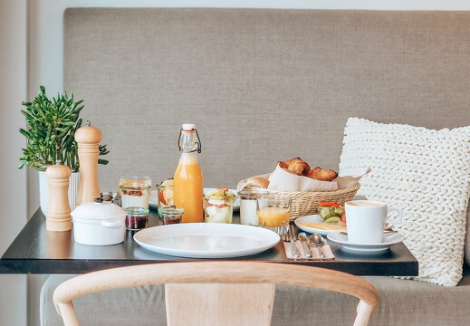 Breakfast at Boulevard 5