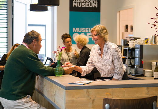 MuseumCafe-Bar-liggend