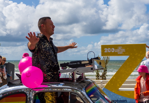 Pride at the beach 2026 zk 748