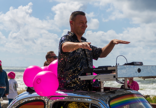 Pride at the beach 2026 zk 827