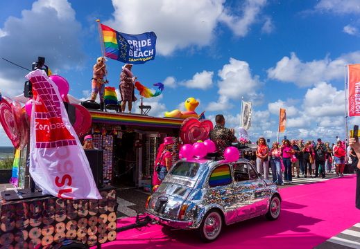 Pride at the beach 2026 zk 933