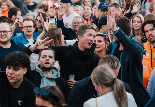 FZ X visit f1 zondag 184