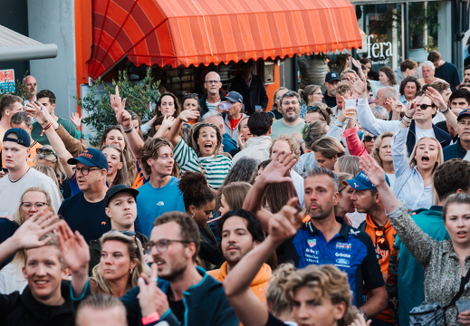 FZ X visit f1 zondag 187