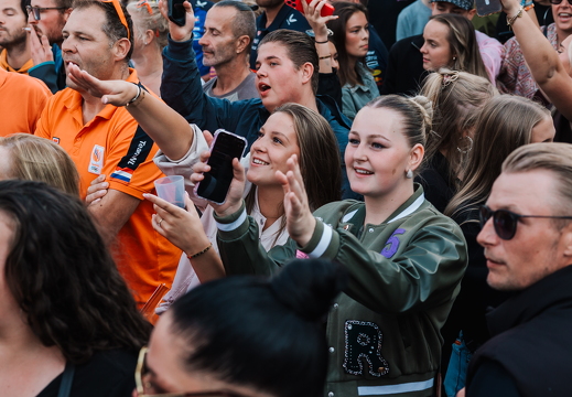 FZ X visit f1 zondag 200